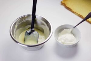 Ganache et crème fouettée pour la bûche chocolat blanc et framboises au Thermomix