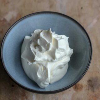 Crème fouettée pour fraisier Thermomix