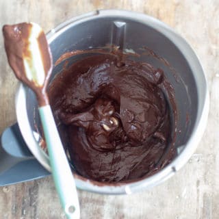 Crème anglaise au chocolat pour le gâteau royal au Thermomix