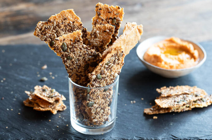 Crackers sans gluten aux pois chiches et aux graines au Thermomix